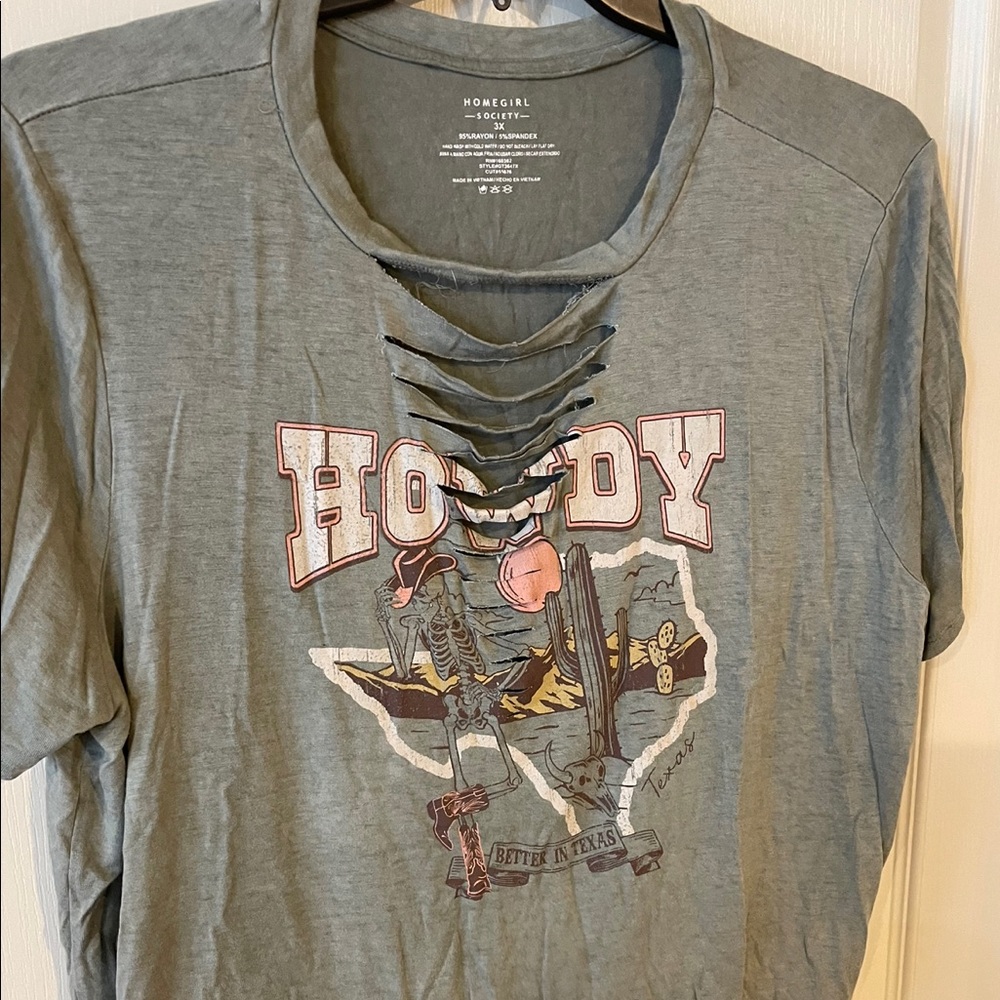 Distressed Howdy Tee